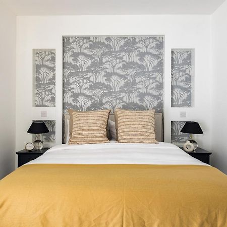 런던 The Battersea Secret - Trendy 3Bdr Flat With Patio 아파트 외부 사진
