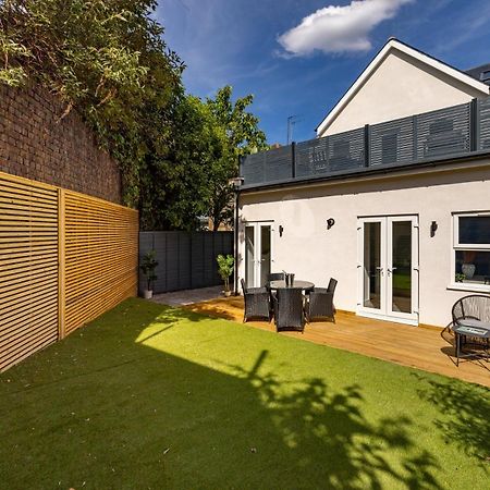 런던 The Battersea Secret - Trendy 3Bdr Flat With Patio 아파트 외부 사진