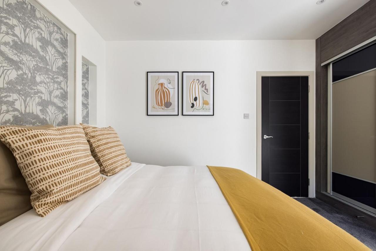 런던 The Battersea Secret - Trendy 3Bdr Flat With Patio 아파트 외부 사진