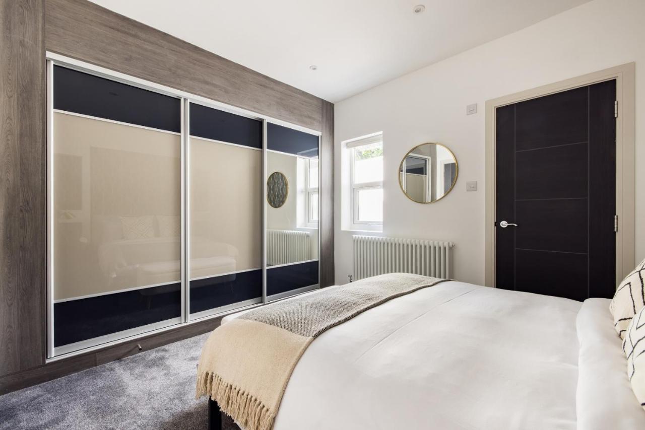 런던 The Battersea Secret - Trendy 3Bdr Flat With Patio 아파트 외부 사진