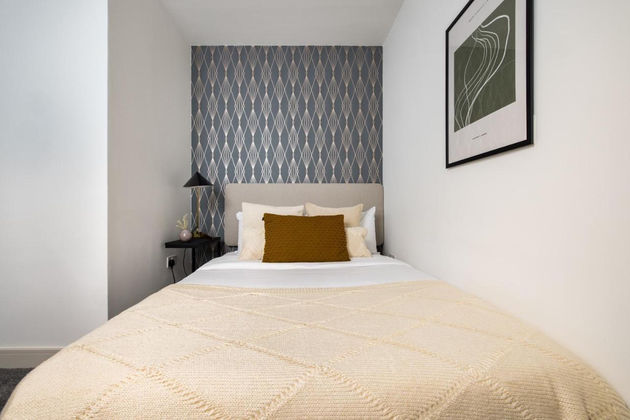 런던 The Battersea Secret - Trendy 3Bdr Flat With Patio 아파트 외부 사진