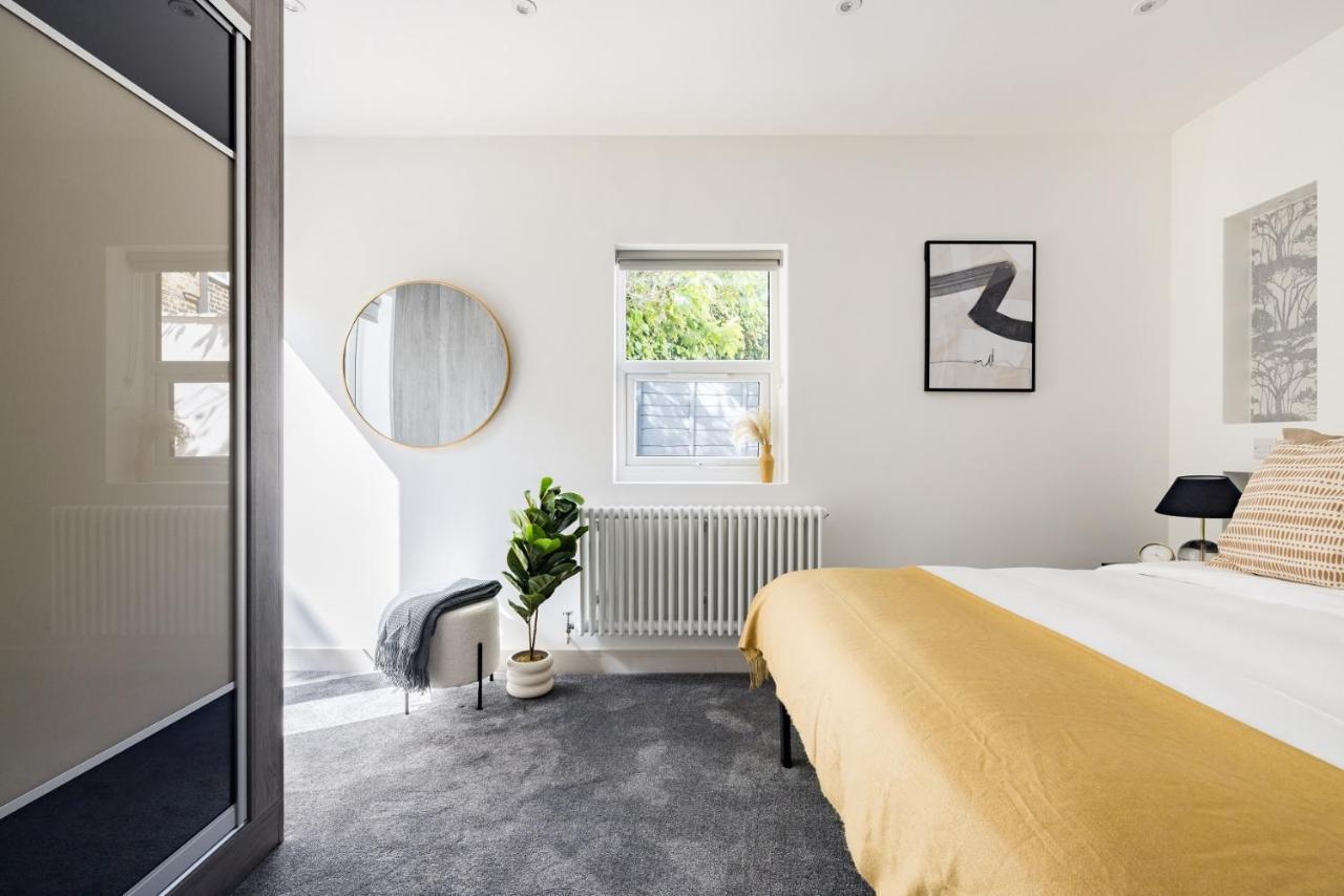 런던 The Battersea Secret - Trendy 3Bdr Flat With Patio 아파트 외부 사진