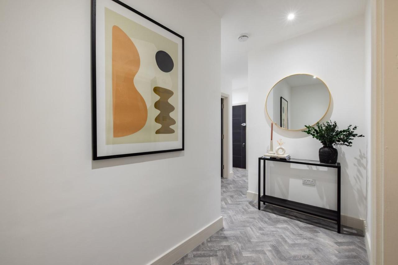 런던 The Battersea Secret - Trendy 3Bdr Flat With Patio 아파트 외부 사진