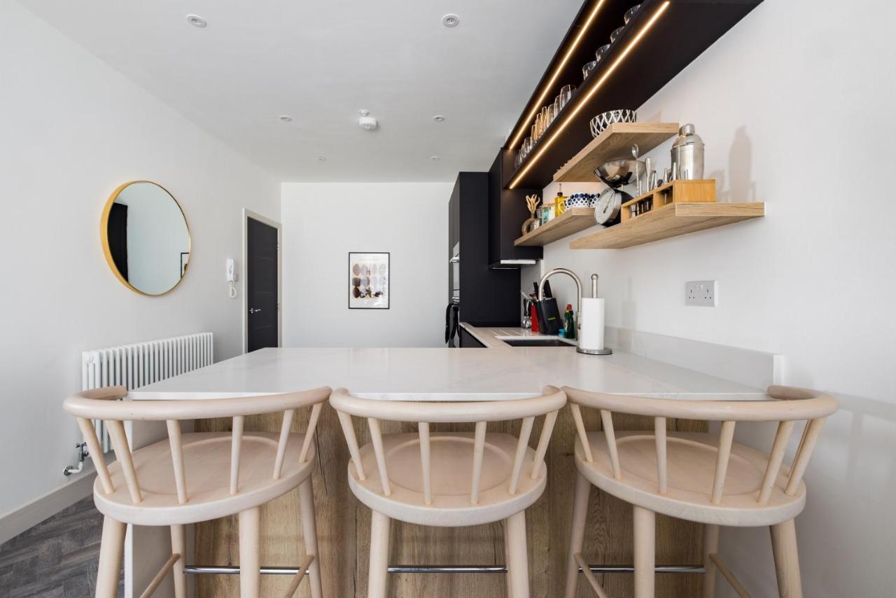 런던 The Battersea Secret - Trendy 3Bdr Flat With Patio 아파트 외부 사진