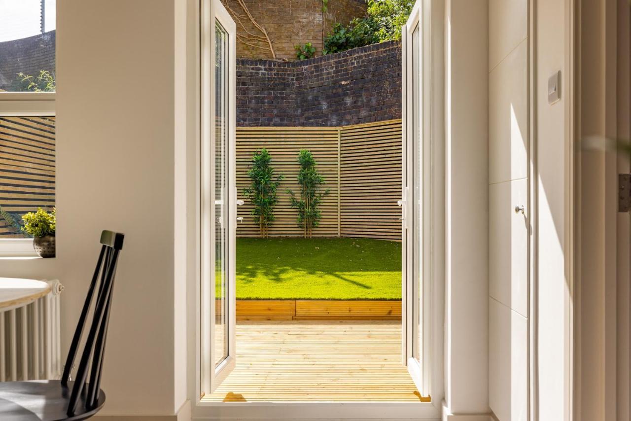 런던 The Battersea Secret - Trendy 3Bdr Flat With Patio 아파트 외부 사진