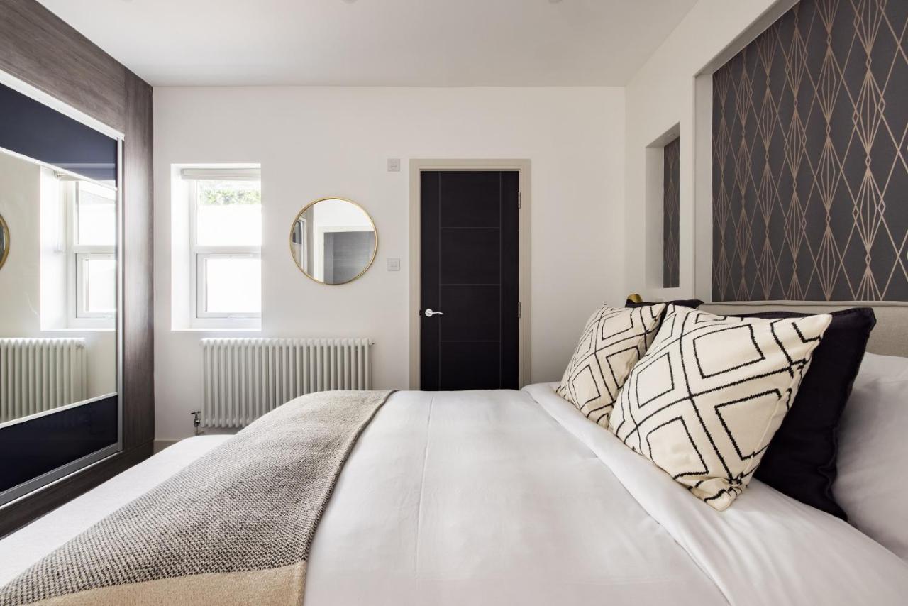 런던 The Battersea Secret - Trendy 3Bdr Flat With Patio 아파트 외부 사진